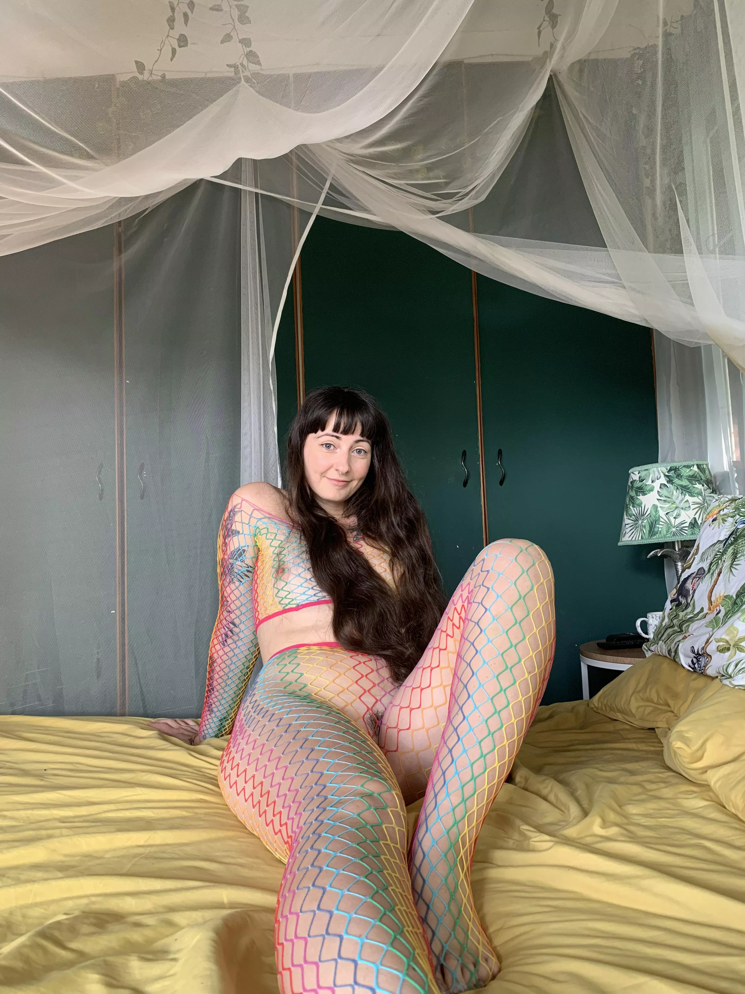 I hope you like a girl with long legs and dimples [f] posted by Scarlet-is-here