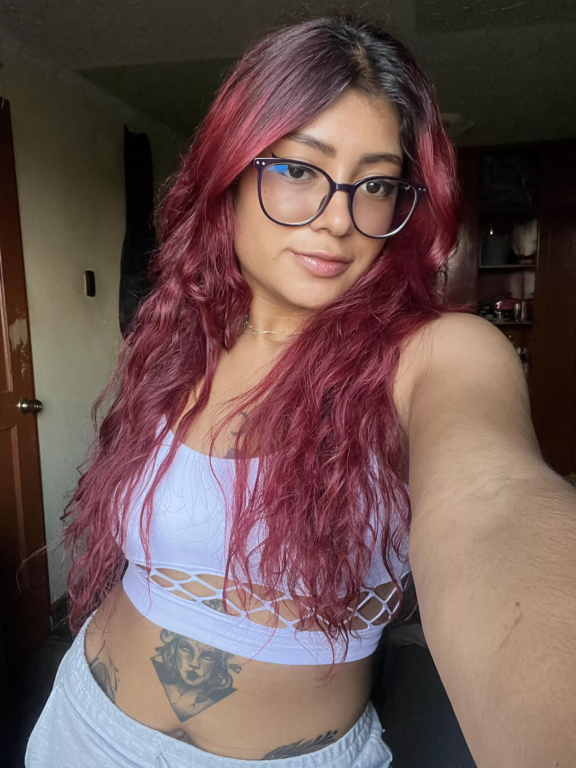 I love this white top!! posted by TaraSanhez