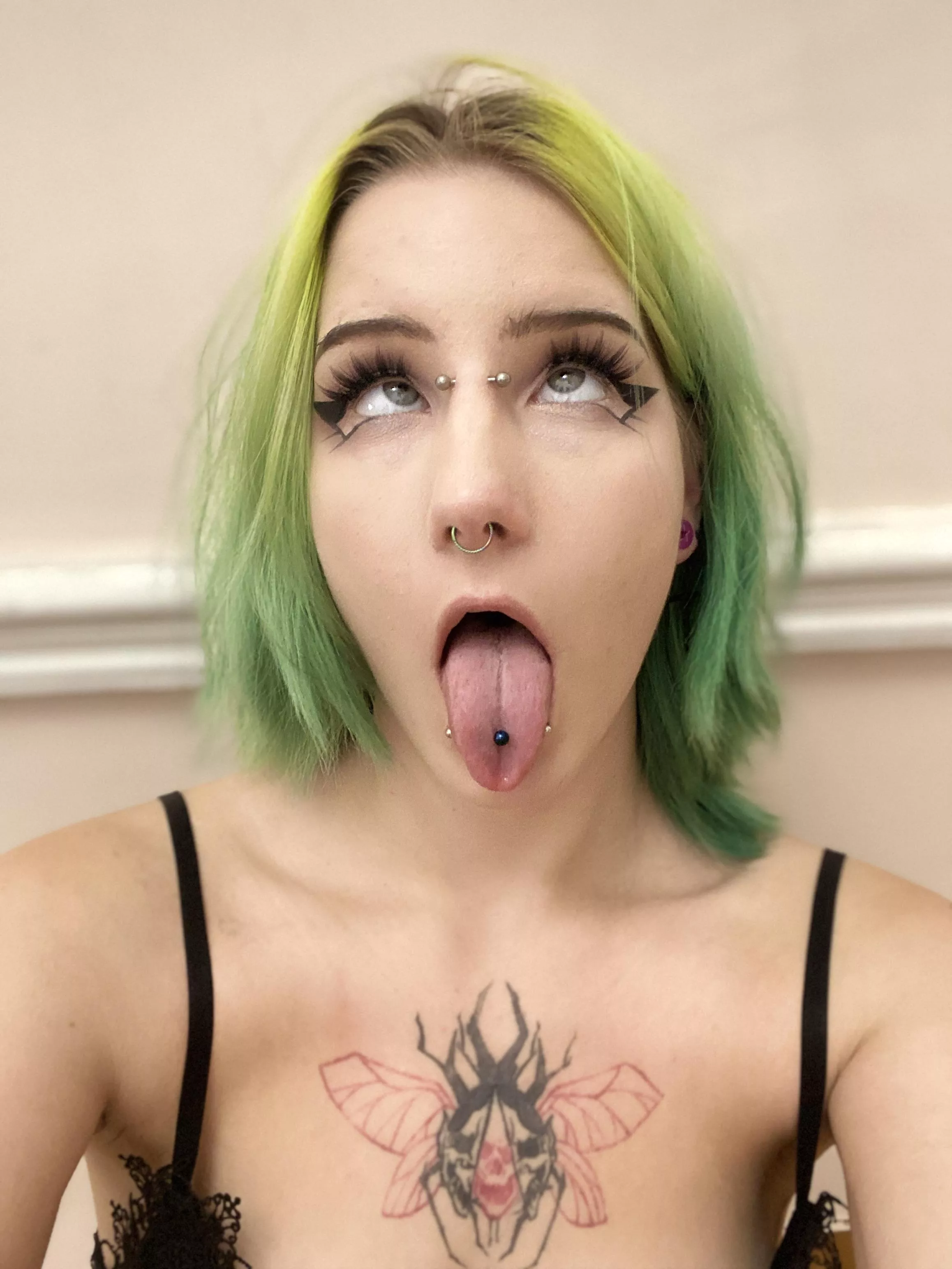 I will reveal for you much more with my facial expressions than you could imagine posted by eva_curls_