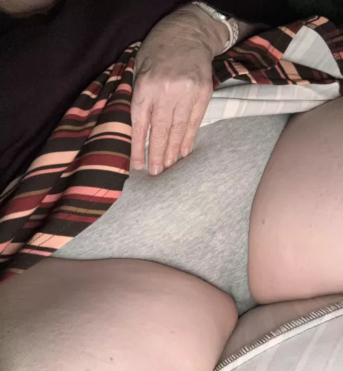 I wonder if front views are ok by EurogirlinOR