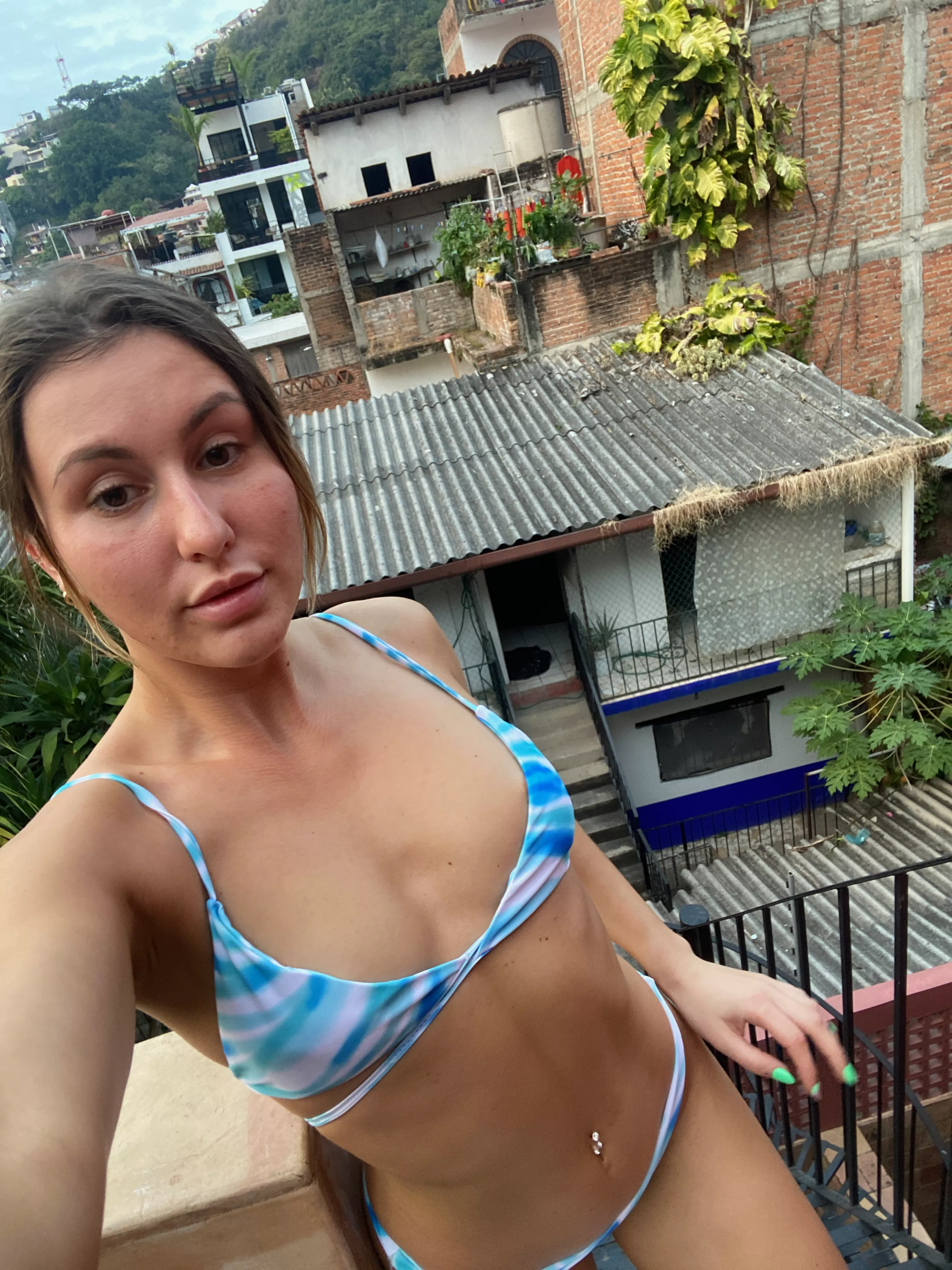 if i dropped my phone number next to u at the pool w, would u text me? posted by Queen_Bitch_PO