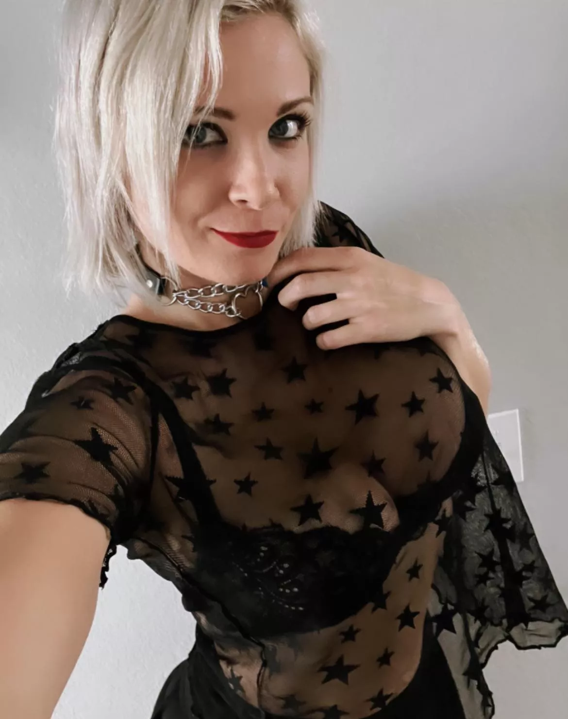 I’m a very good girl posted by PulpdanceMuse