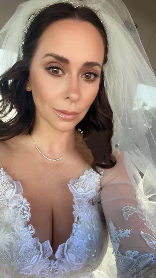 Jennifer Love Hewitt by wakkaffx2