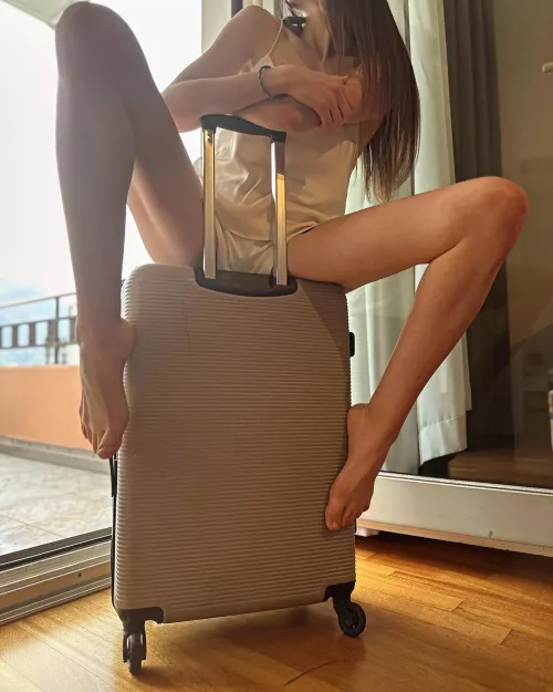 Plan : feet and travel by Lumiele