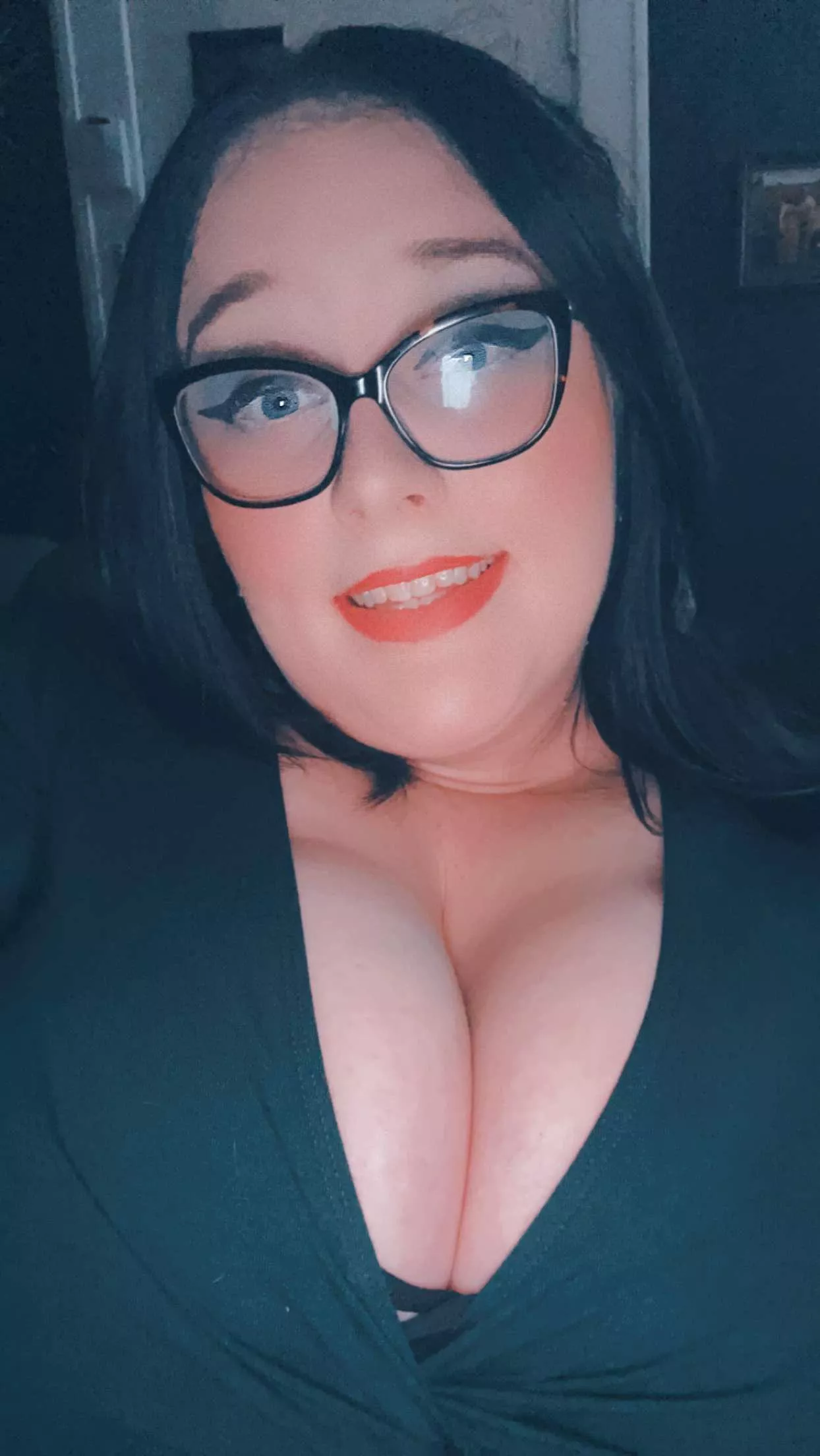 Pretty girl vibes 💕💕💕 posted by Ronald_Grimm