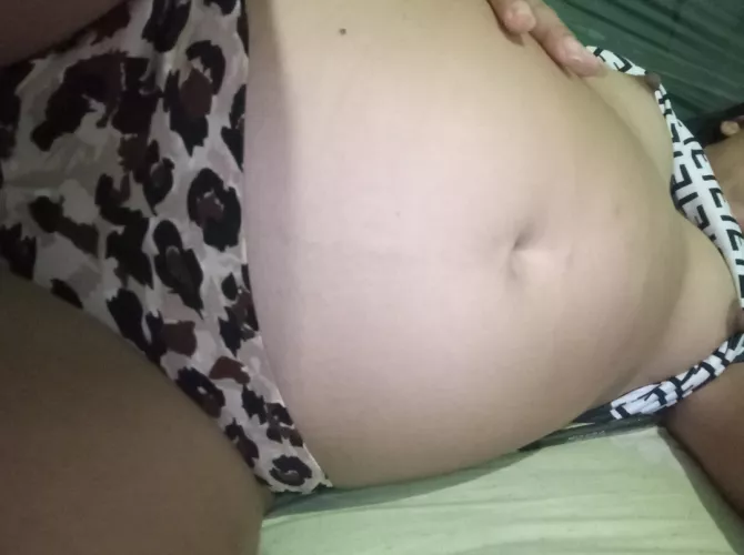 Sexy pregnant woman for a good daddy by Erika_30-