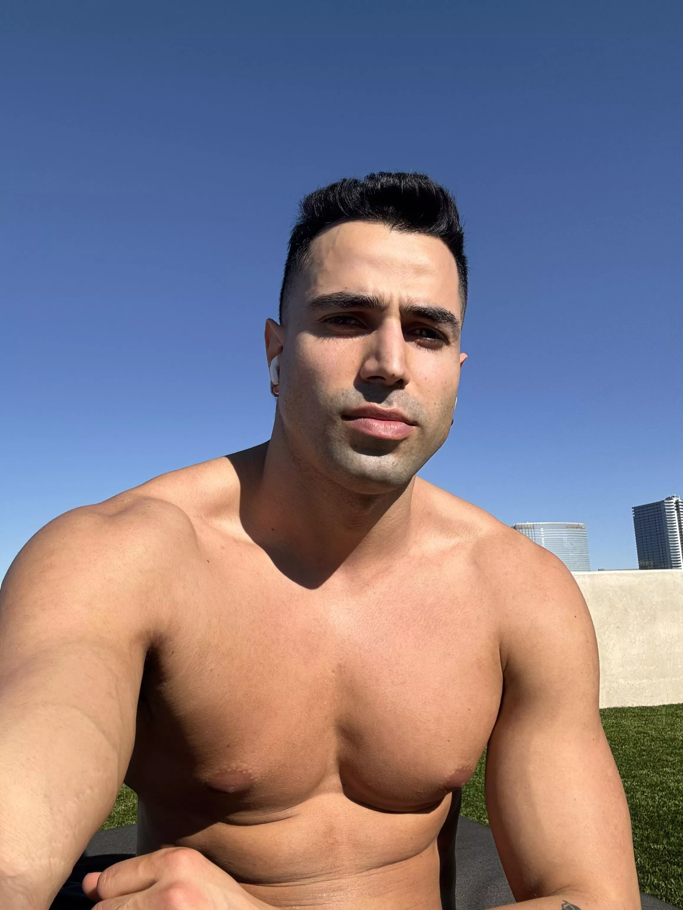 Suns out 🤩 posted by Lapzn1