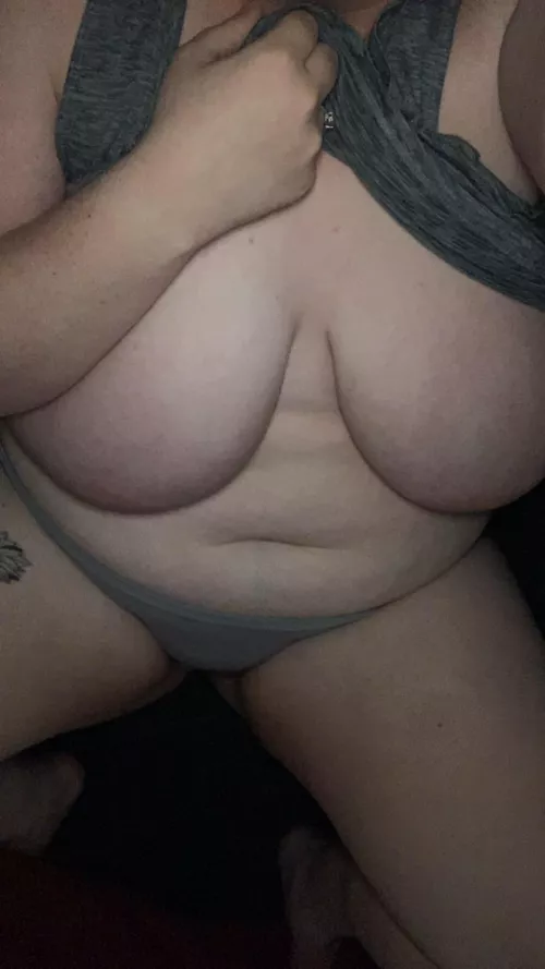 this body is waiting for you  by kawaii_tayto