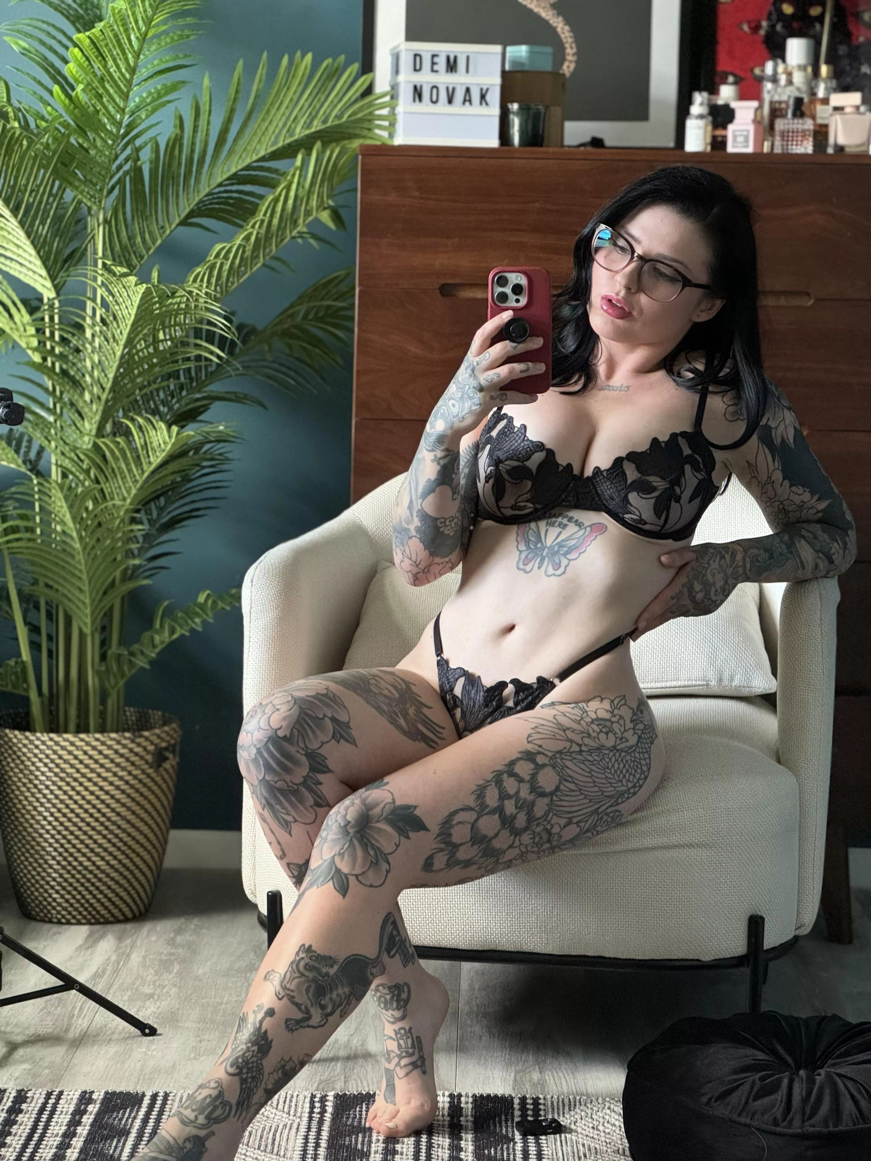 This is how I would be waiting for you to come home. You better hurry up! posted by Deminovak