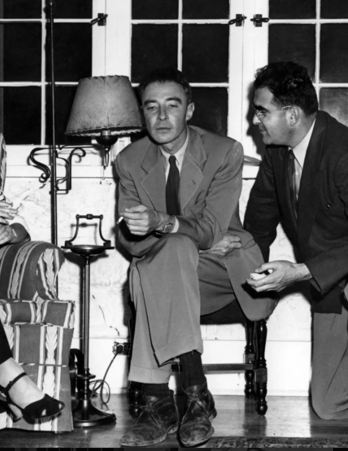 What type of boots is Oppenheimer wearing? posted by captchriss61