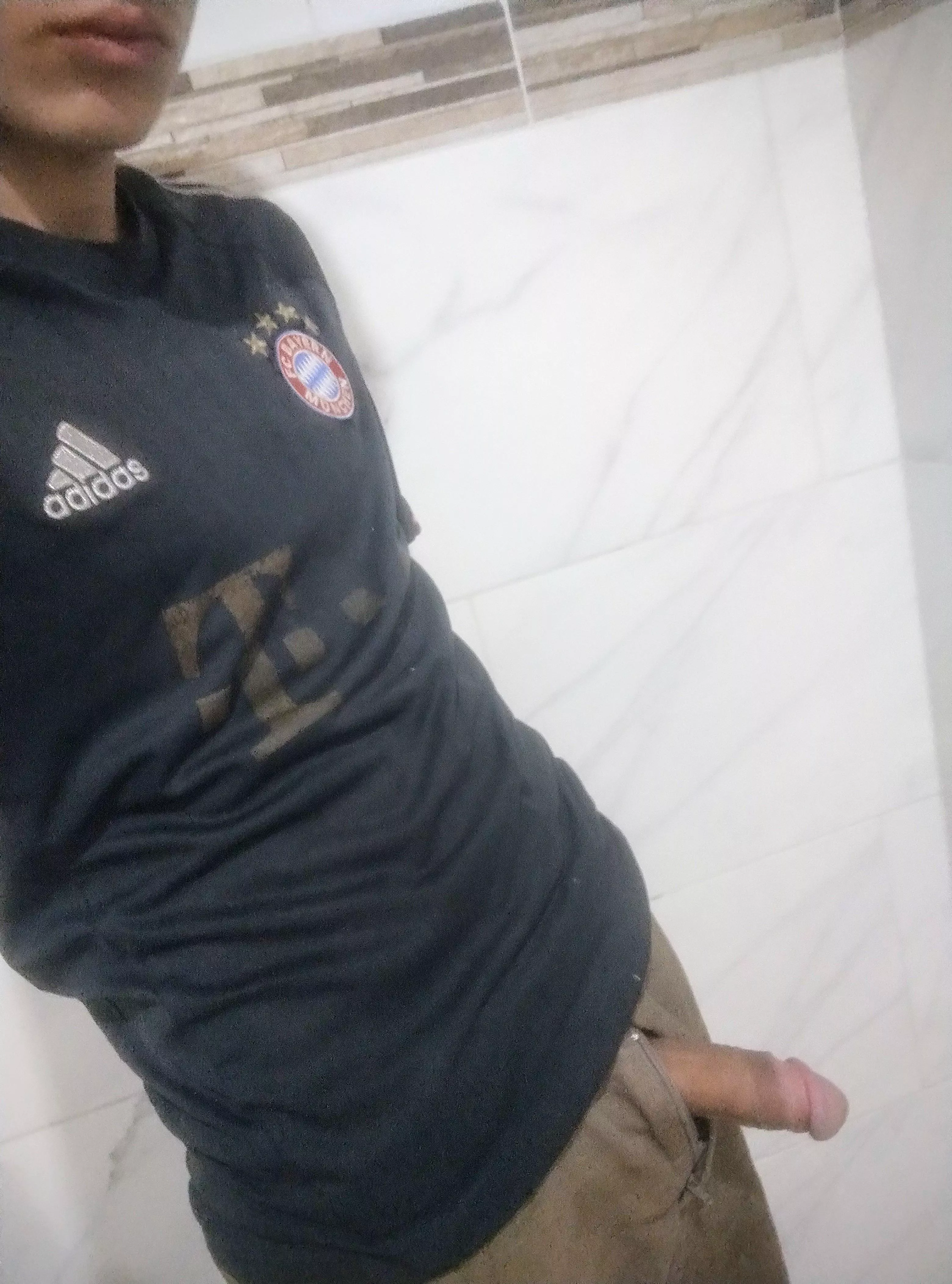 Would you help a brother if you came to my work and found me like this? posted by Williamedwarddd