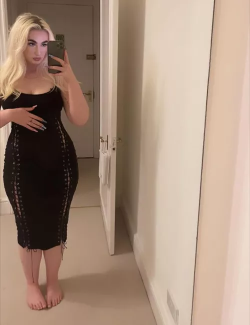 Would you take me out dressed like this? by rubythestallion