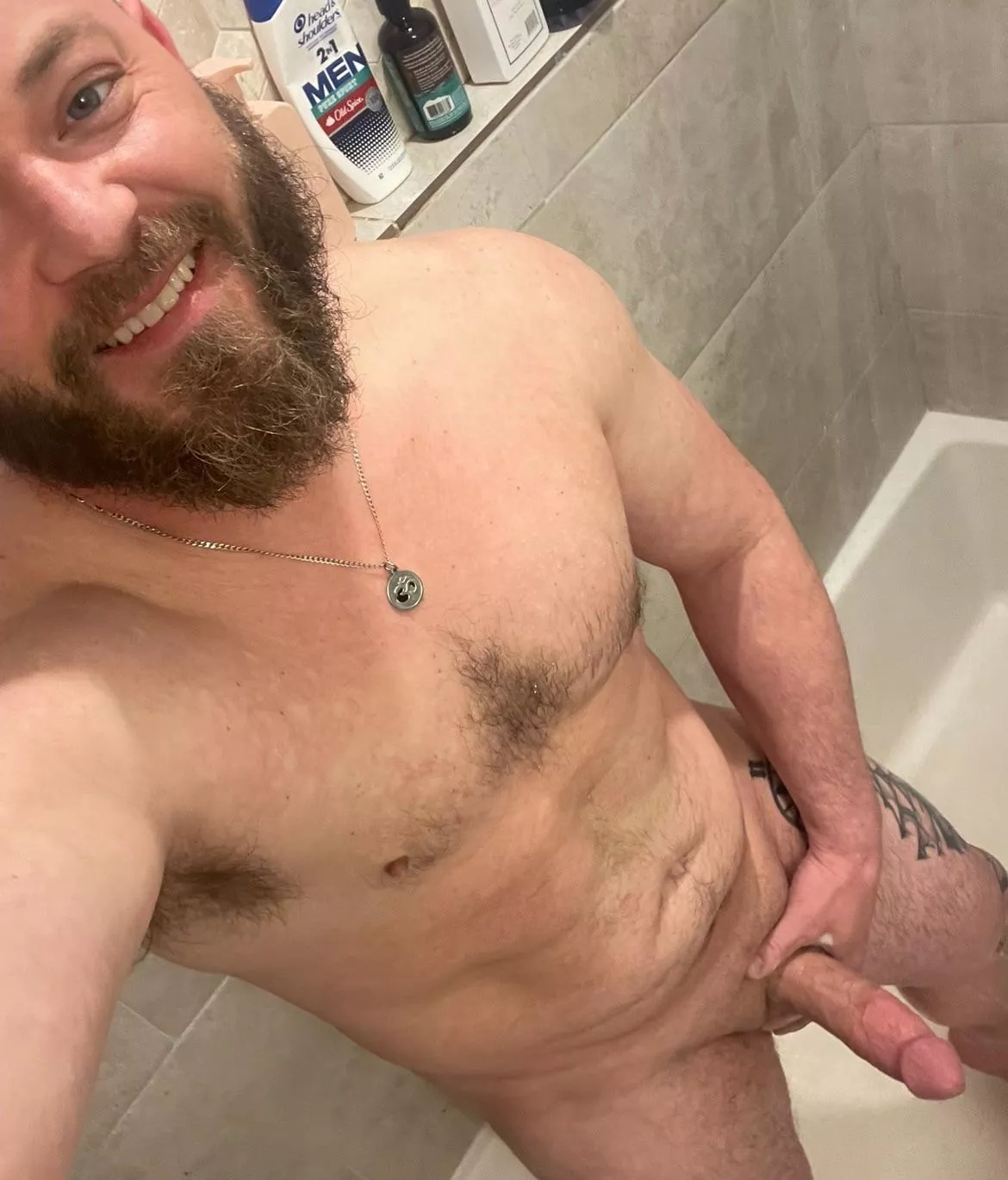 (34) posted by GymDates111