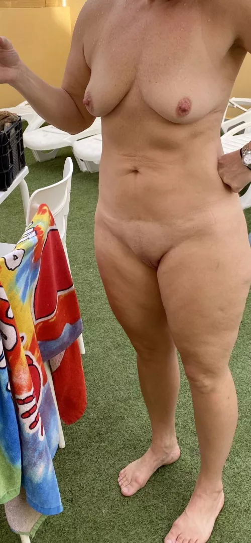 52F/148/5’6” by NudeandSmoothcouple