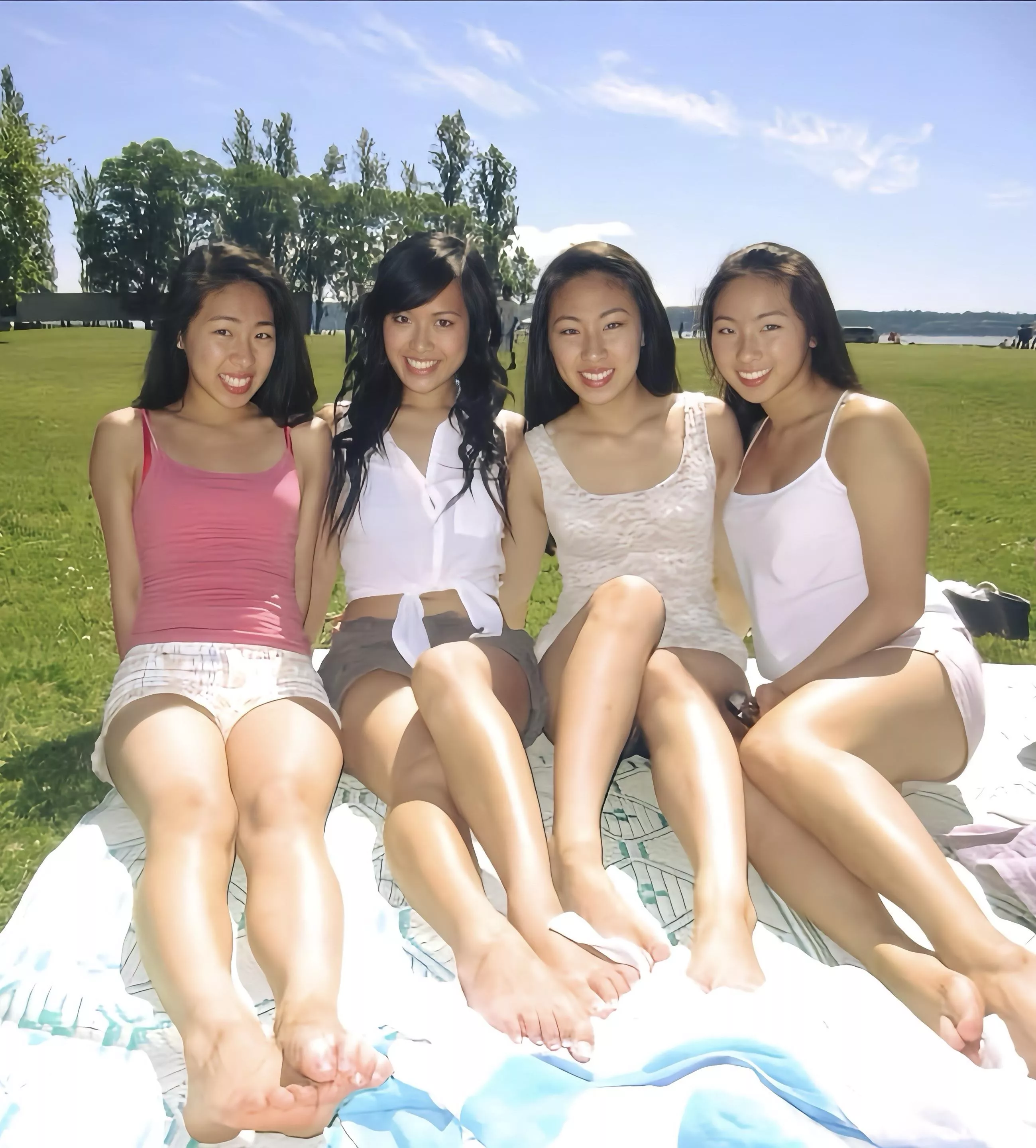 Can you handle 4? 👯‍♀️👯‍♀️ posted by lovekristinalove