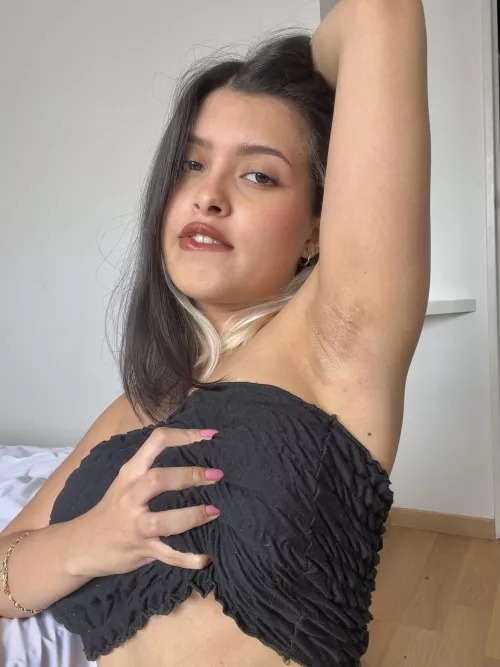 can you tell im ticklish? haha by vikkphoria