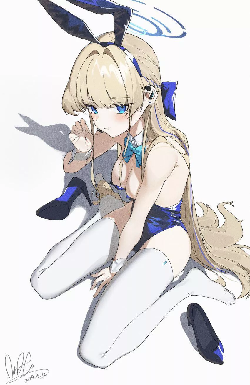 Cute perky waifu posted by reversedturnover