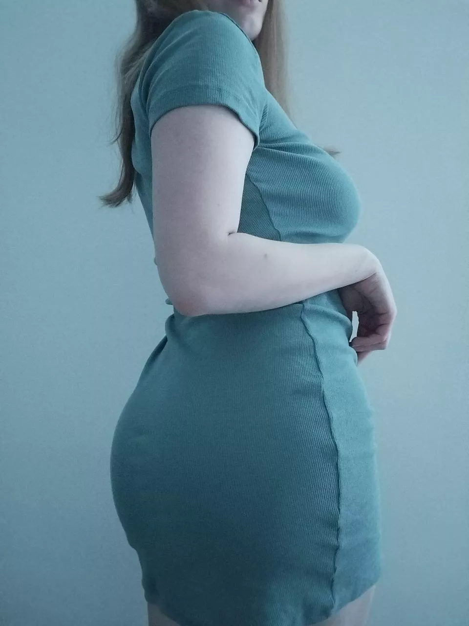 do you like blonde and pale girls like me posted by CharmingPrincessXO