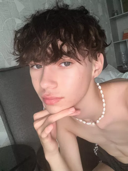 I am a 19yo125lbs young skinny guy are you interested in taking charge in the bedroom? by SpicySisterxo_