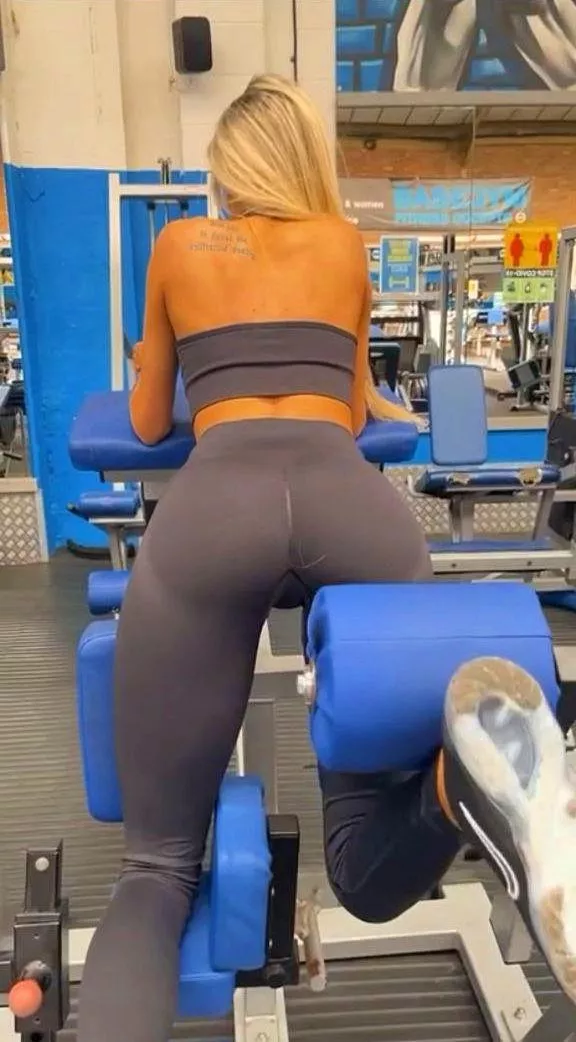 I am ready for my home workout. [F] posted by Giadmkj