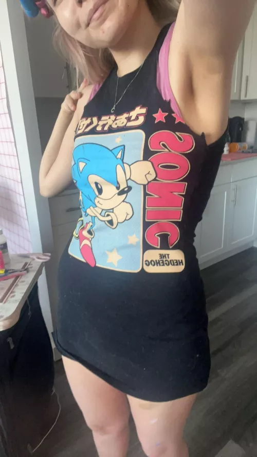 I love how mainstream sonic is now  by chan_babyy