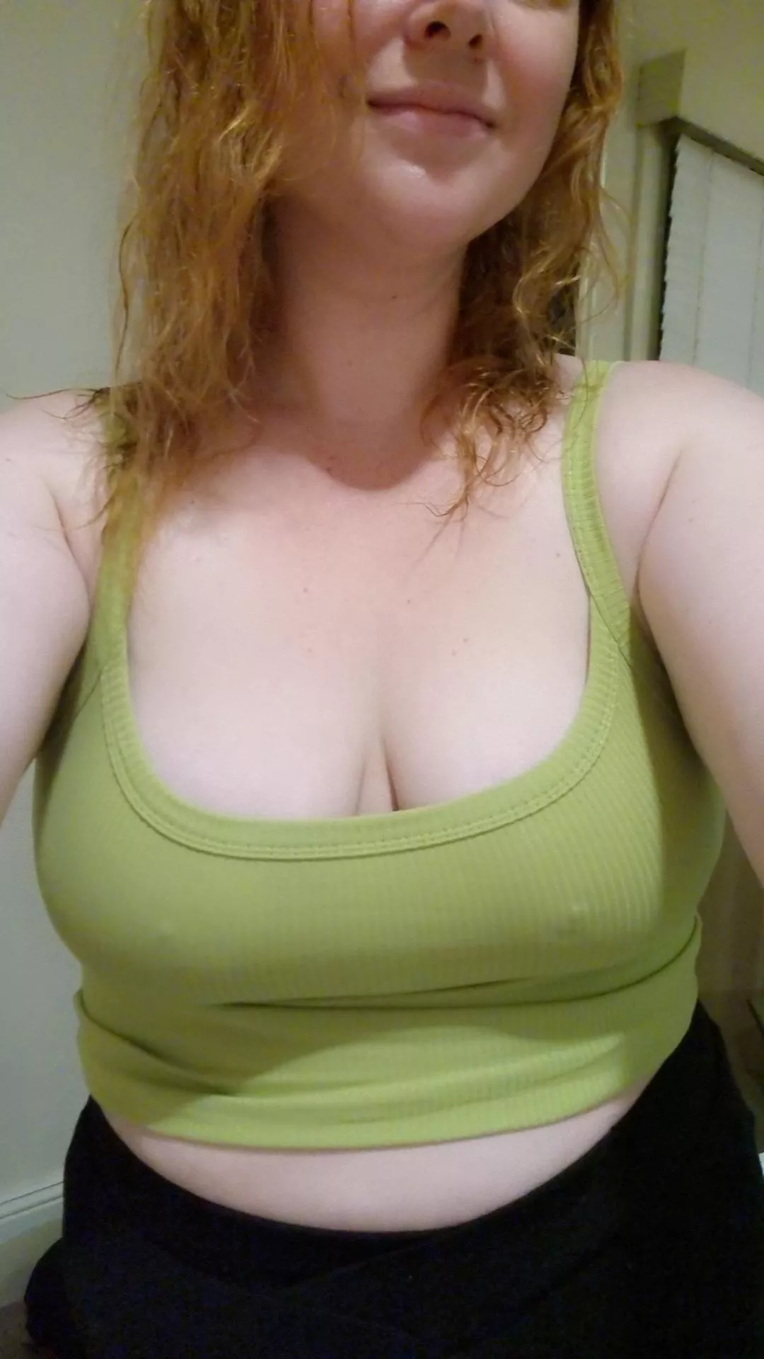 I think green is my colour  posted by Pumpkin_bumpkin8