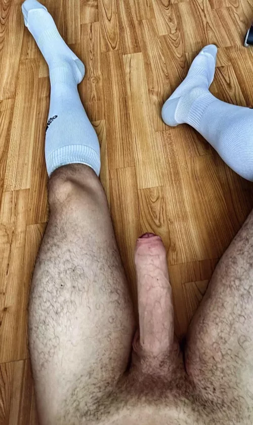 Into white socks, spit, feet, domsub? Snap hgsxld99 😈 by Maleficent-Shower986
