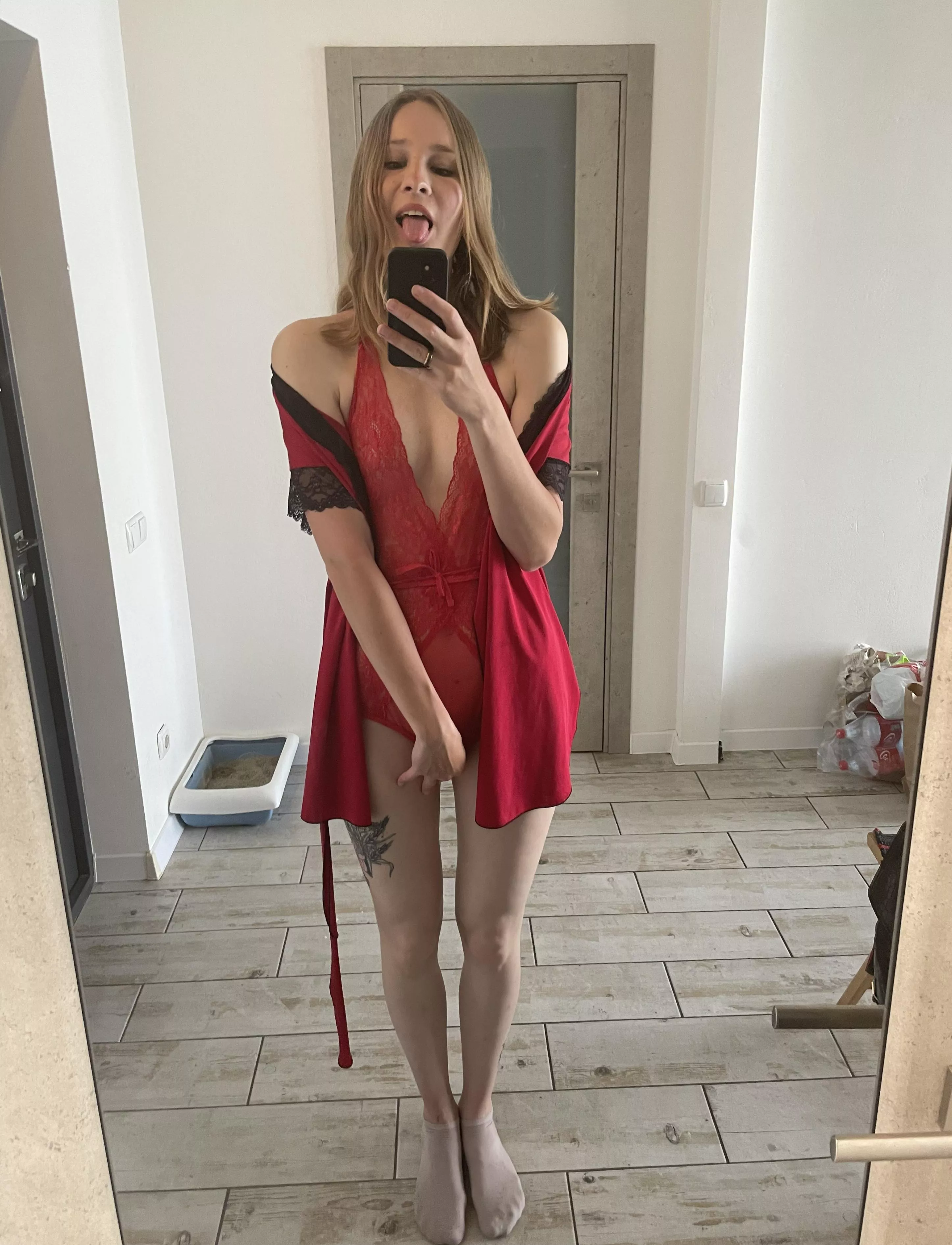 It looks sexy, but I'm going to take it all off posted by fiststeamingq68