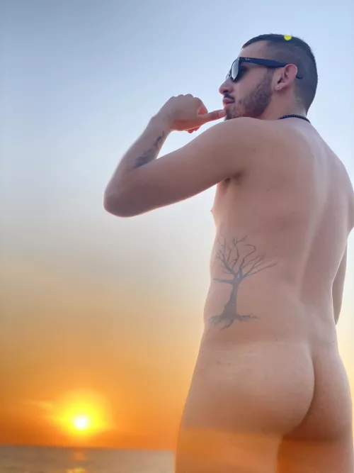 let's go to the beach? by Juanfetish