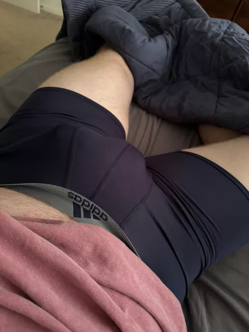 Love to find other bros who I can chill with in our boxers together. by ns2216