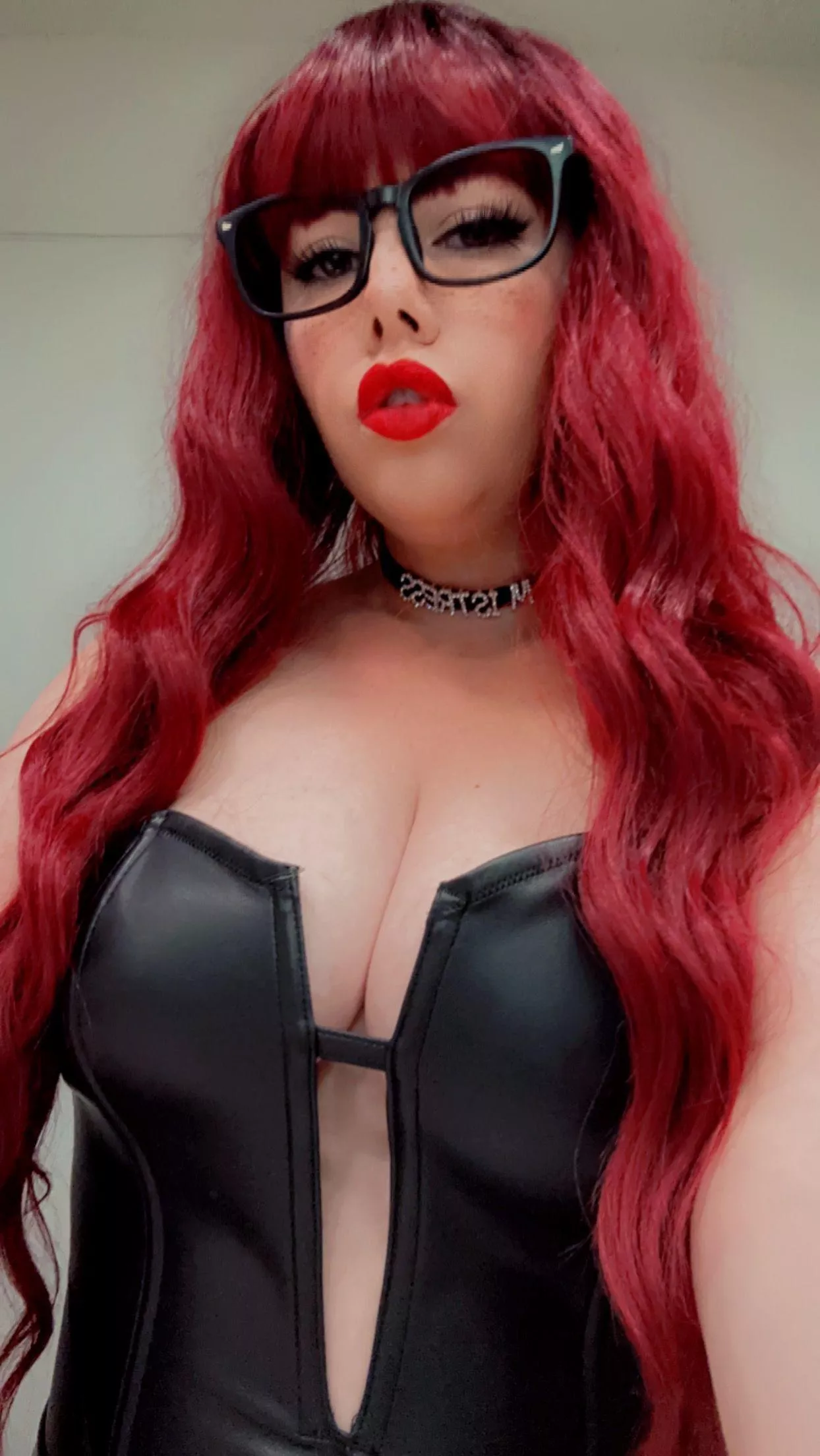 ♥️ New To Kink? Don’t Be Shy 🥺 Mommy Will Guide You 🙇 With My Experience And Knowledge 😏 EXPERIENCED? I Will Push Your Limits And Make You Beg For More 😈 6+ Yrs Experience 💎 Non Dom Services & Premade Bundles Available! [DOM][VID posted by GoddessCrystal2