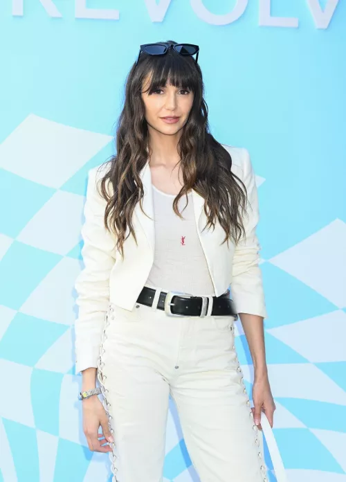 Nina Dobrev by ViRuZ17k