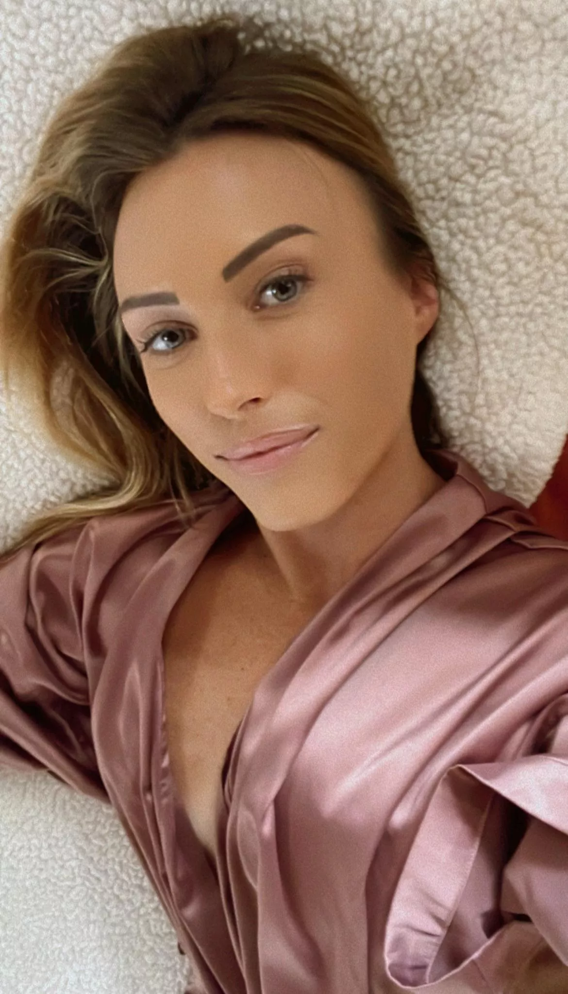 Nothing classier or sexier than a babe in satin posted by hunnybabelia