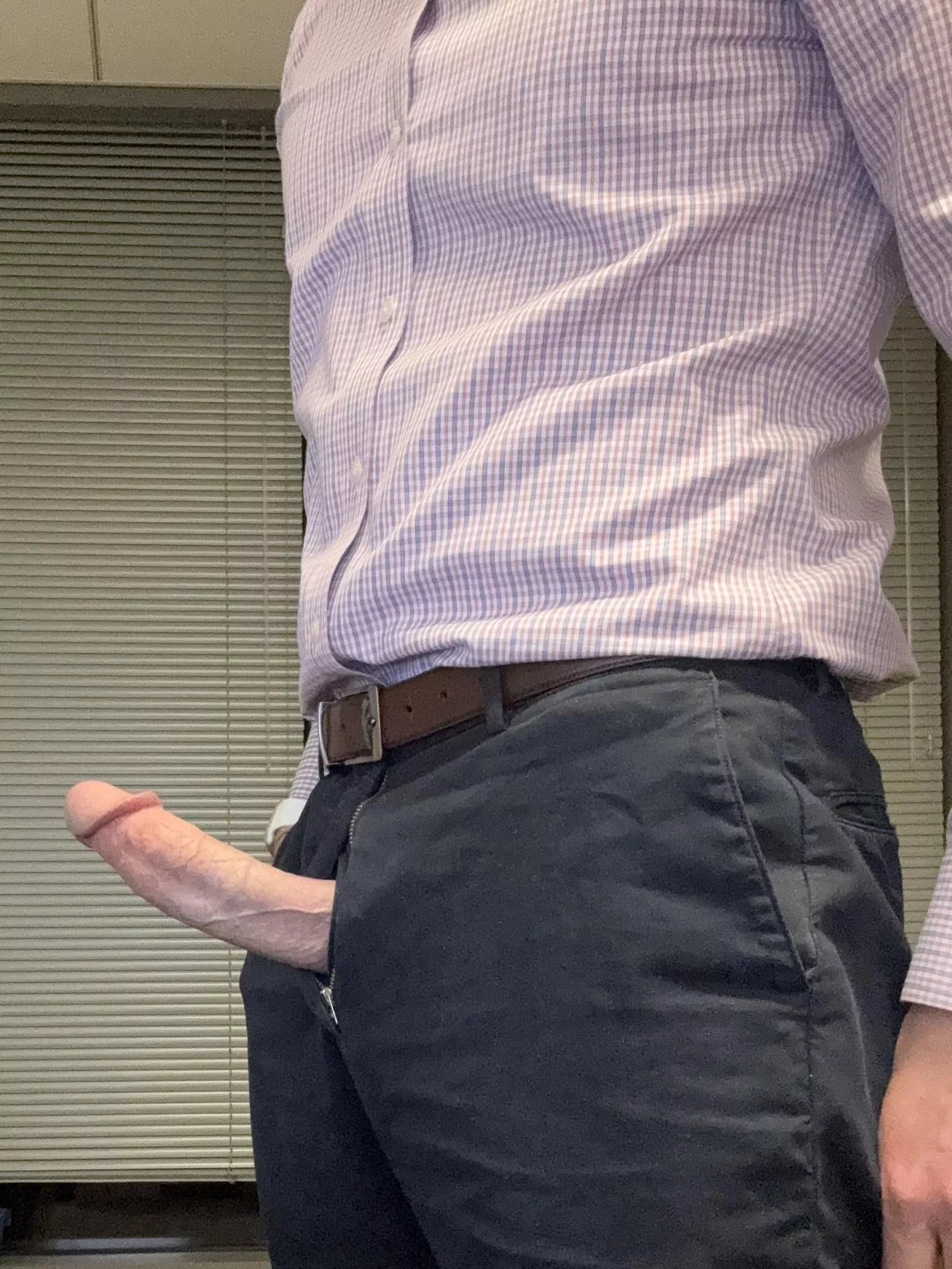 Oh the things we could do in this office [42] posted by Anonym8ous