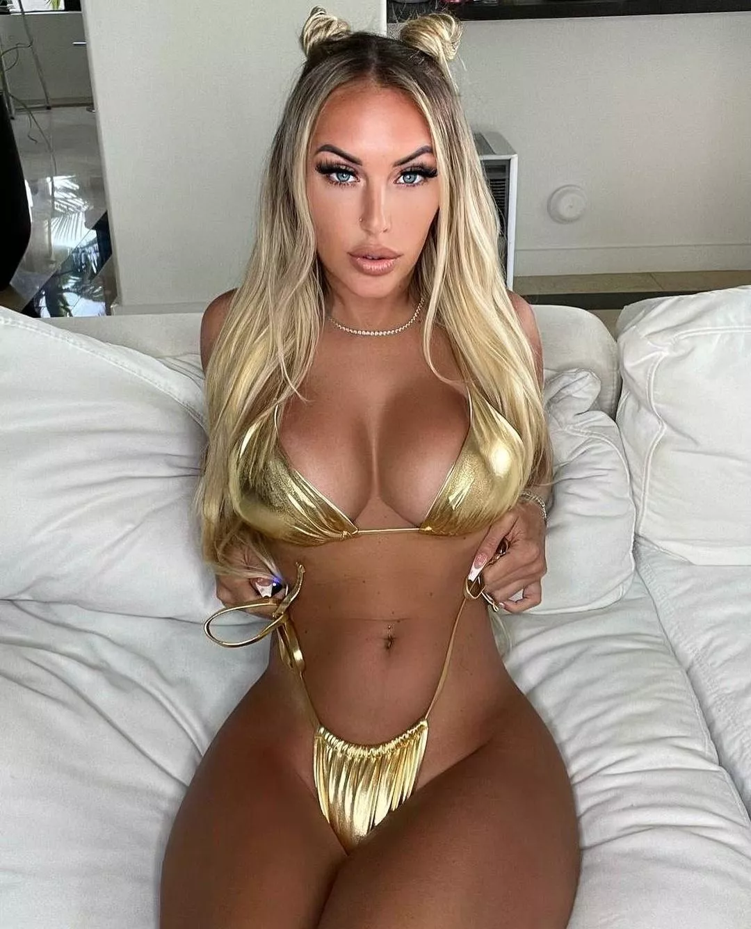 Pornstar build posted by Daddy_Issue_Darling