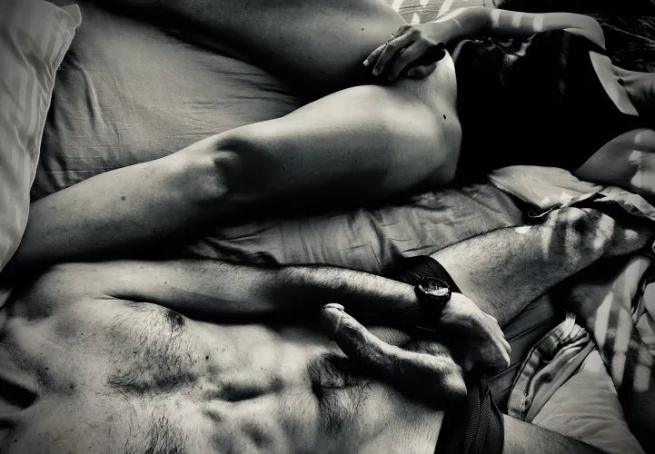 Psyche’s got her vibe and we’re both ready for a sexy couple… is that couple you? 😏😈 by theplayfuleros