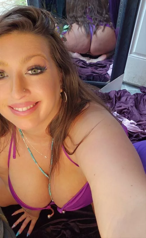 Thick mom with a fat ass.. by Babylittlelo