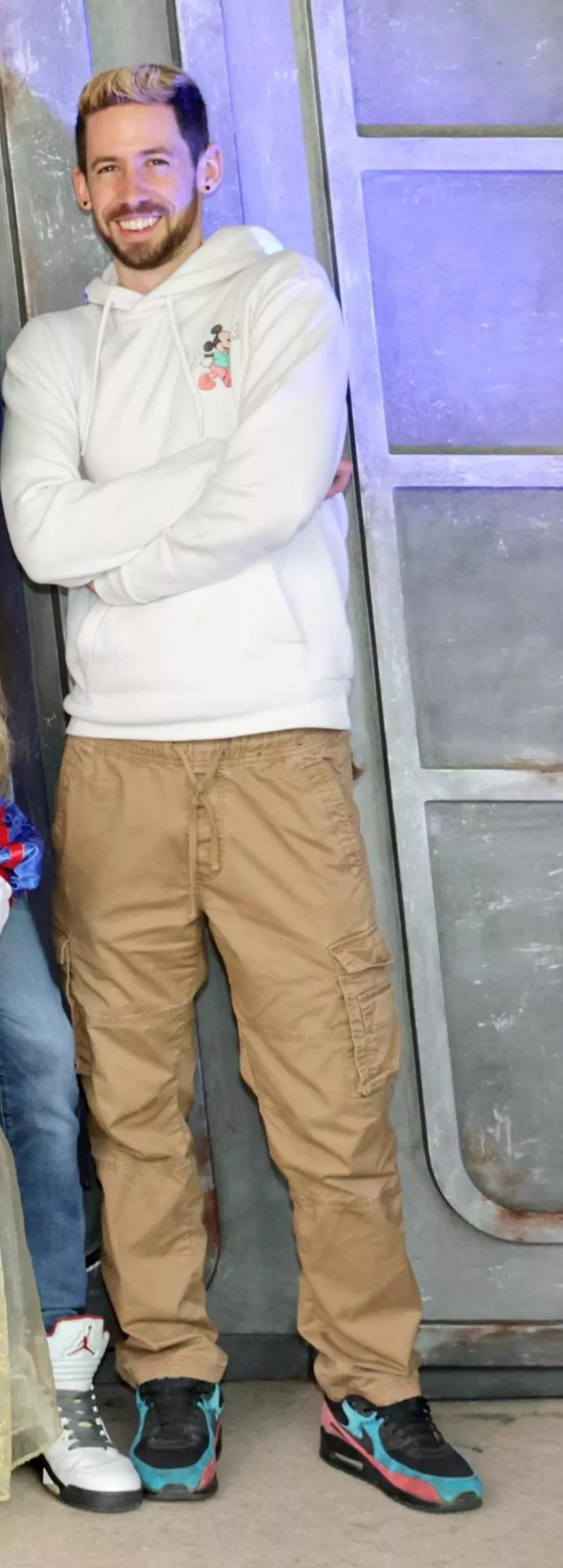 Throwback to Disneyland Paris! posted by HumanDrawing9357