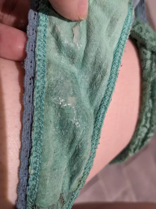 Wet dreams are back 😳 by vpoo21