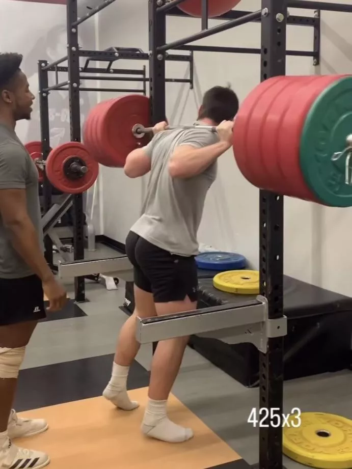 Who wants to see my fat ass posted by fatass4u