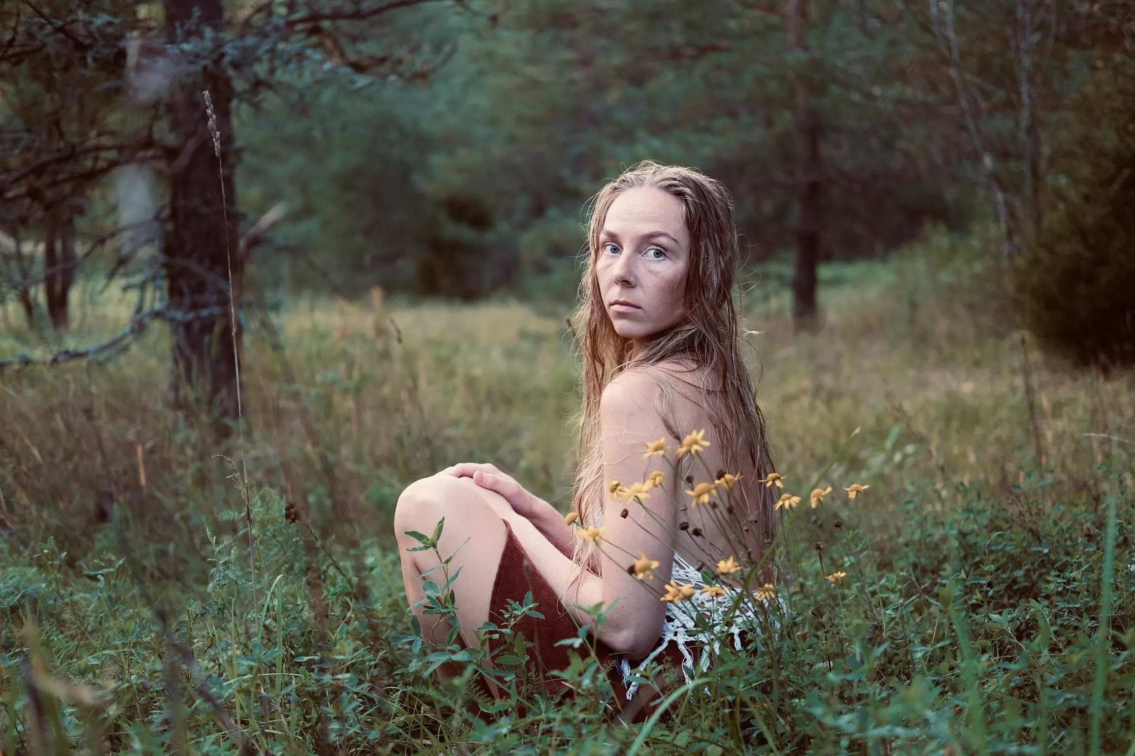 Woman posted by Artanni55