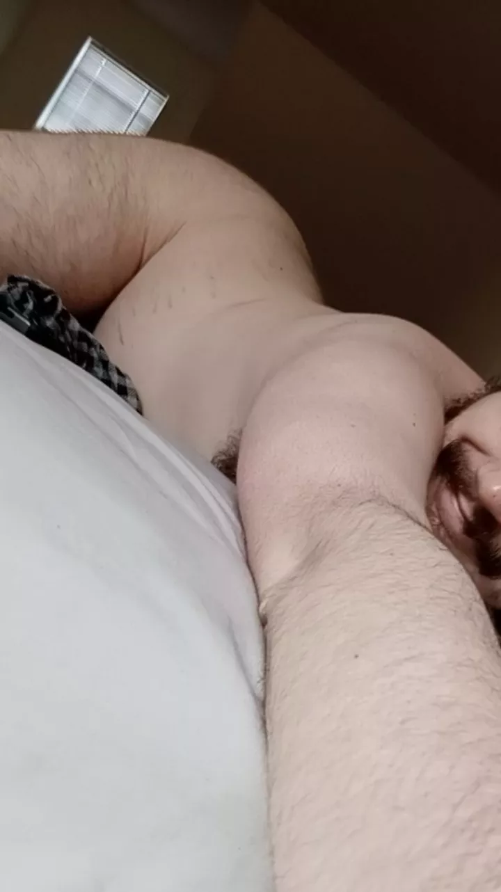 23 m us. Put my ass to work.hmu if you are 25 plus.  posted by thatgaycub