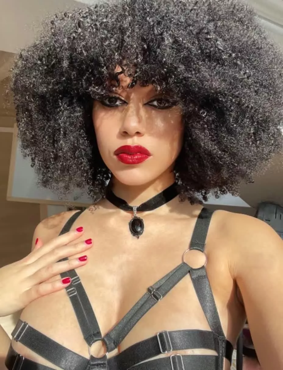 Always classy! posted by AmpleAnna