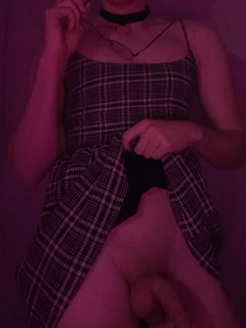 am I bigger than you when I’m soft? by PhilosophyFemboy