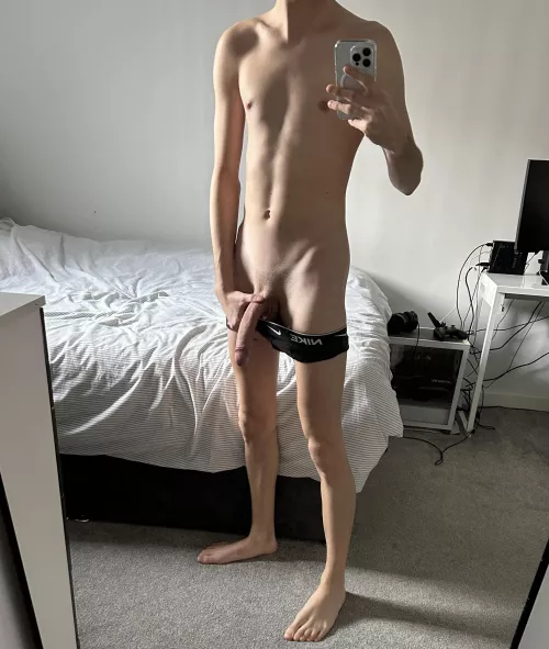 Am I cute?  by Chiselledboi