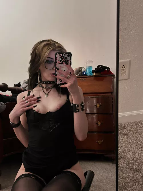 Can I send you my sexy pics when I'm bored? by Correct-Challenge-11