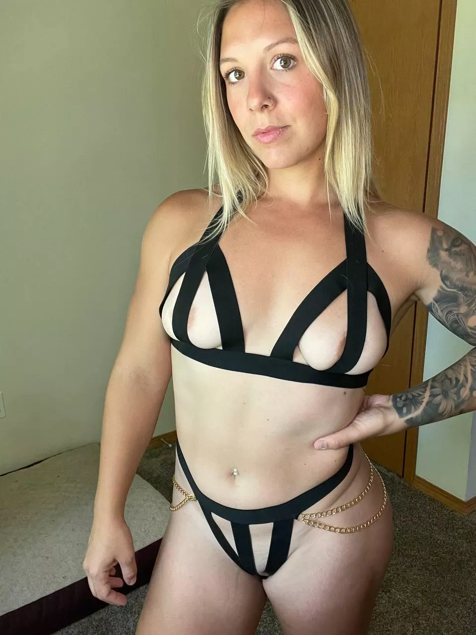 Fan Fucks are my specialty ... If you like fit ladies let me know what state you live in posted by braunama