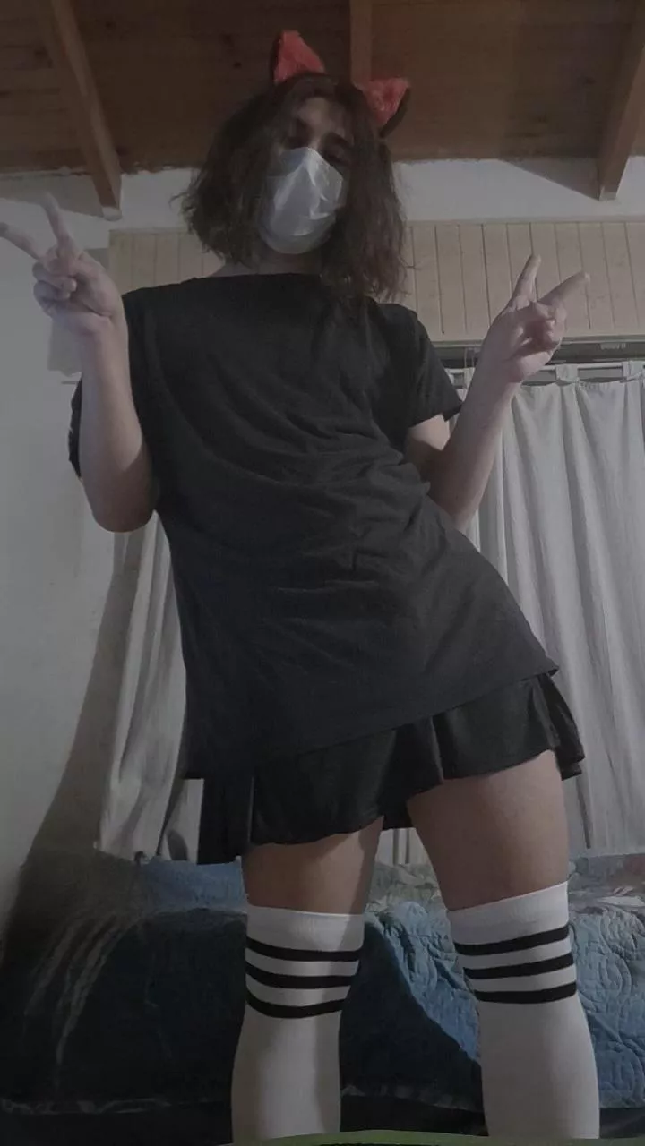 feeling cute ehe :3 (needing more skirts TwT) posted by Mother-Collection-97