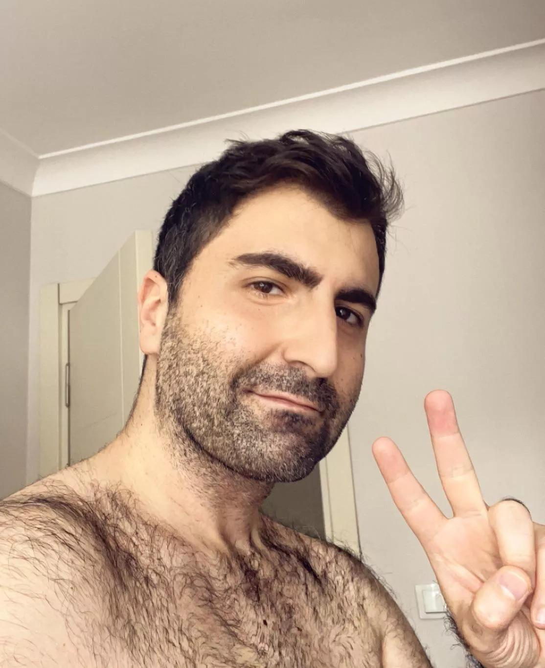 Happy Tuesday, boys! ✌🏻 posted by jd447x