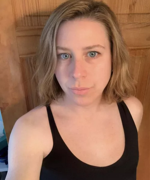 Heyy:) by jackiebos25